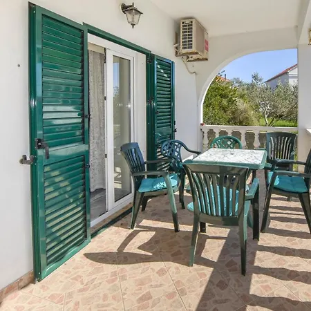 House Sun And Sea Olib